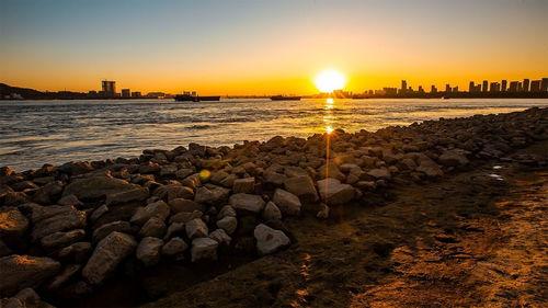 南京日落吃瓜,品味夏日瓜果盛宴