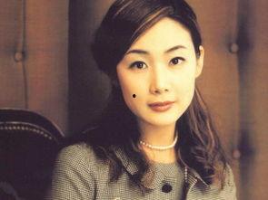 崔智友明星的恋人,甜蜜爱情背后的故事