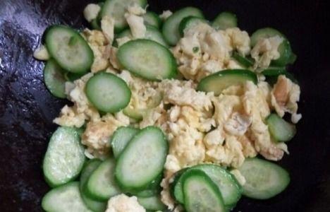 荷兰瓜可以直接吃吗,可直接食用的健康美味选择