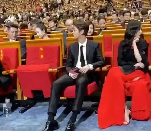 娱乐吃瓜社尼格买提,娱乐吃瓜社的明星风向标